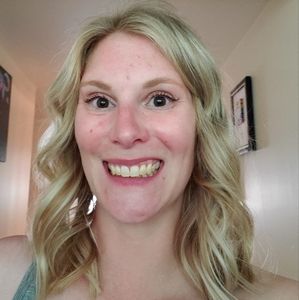 Meet your Posher, Cindy